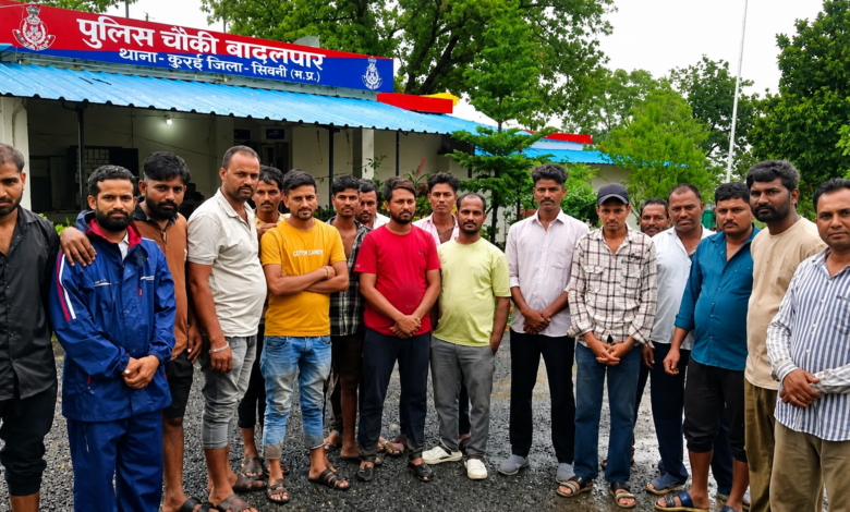 चांदी के जेवर साफ करने के नाम पर ठगी की आशंका में संदिग्ध युवक पुलिस हिरासत में