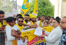 छिंदवाड़ा कलेक्टर कार्यालय में ज्ञापन सौंपते गोंडवाना स्टूडेंट्स यूनियन के पदाधिकारी
