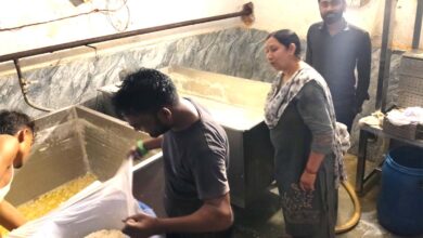 मिलावटी और सिंथेटिक दूध पर सिवनी में शिकंजा, डेयरी व दूध विक्रेताओं से लिए गए नमूने | Dainik Yashonnati सिवनी में मिलावटी दूध की जांच करते खाद्य सुरक्षा विभाग की टीम
