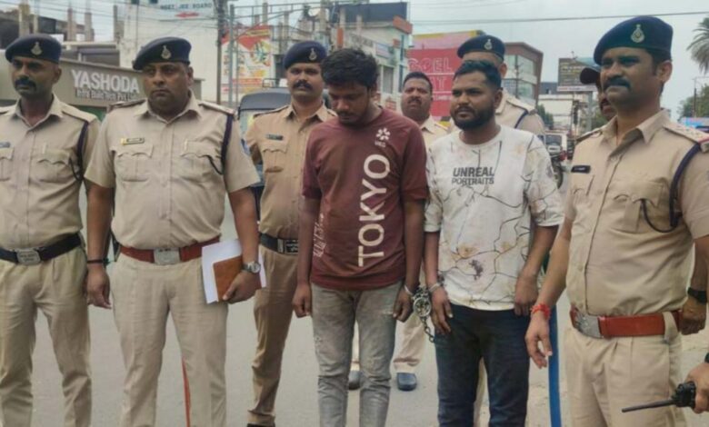 छिंदवाड़ा में देशी पिस्टल और जिंदा कारतूस के साथ दो आरोपी गिरफ्तार, कार जब्त