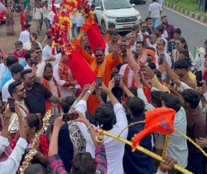 मुंडारा धाम से दिघौरी कांवड़ यात्रा में शामिल विधायक दिनेश राय मुनमुन