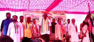 सिवनी तिरंगा पदयात्रा में विधायक दिनेश राय मुनमुन और भाजपा जिलाध्यक्ष मीना बिसेन