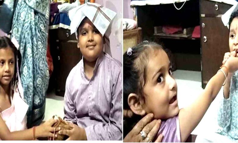 छिंदवाड़ा में रक्षाबंधन पर पुलिसकर्मियों को रक्षा सूत्र बांधती महिलाएं