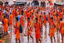 नागद्वार और चौरागढ़ में कांवड़ यात्रा के दौरान जलाभिषेक करते श्रद्धालु