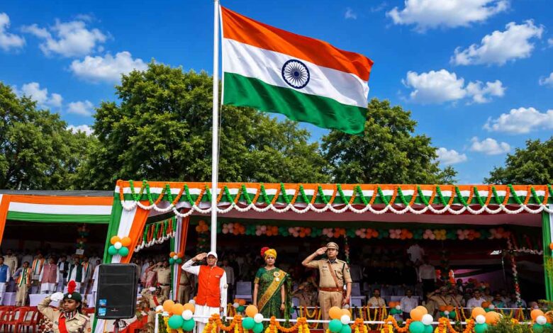सिवनी स्वतंत्रता दिवस 2026 पर कलेक्टर नेहा मीना ने फुटबॉल स्टेडियम में तिरंगा फहराया