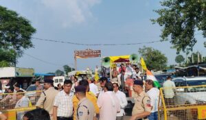 भावांतर पर कक्का जी की हुंकार—“अबकी बार आर-पार! | Dainik Yashonnati सिवनी में किसान सभा को संबोधित करते राष्ट्रीय किसान मजदूर महासंघ के राष्ट्रीय अध्यक्ष कक्का जी