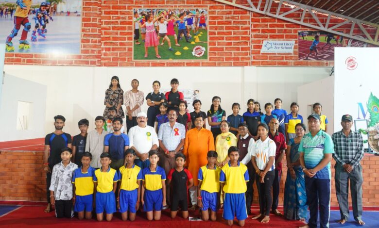 सिवनी में योगासन स्पोर्ट्स चैम्पियनशिप का शुभारंभ करते विधायक दिनेश राय मुनमुन