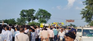 भावांतर पर कक्का जी की हुंकार—“अबकी बार आर-पार! | Dainik Yashonnati सिवनी में किसान सभा को संबोधित करते राष्ट्रीय किसान मजदूर महासंघ के राष्ट्रीय अध्यक्ष कक्का जी