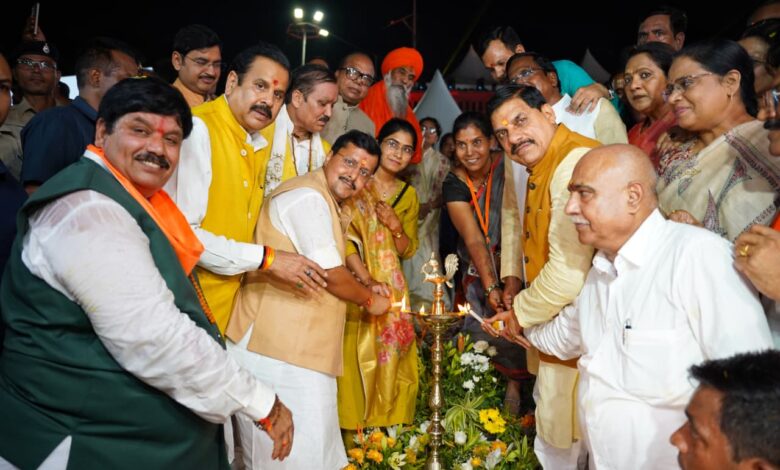 उज्जैन आशीर्वाद का दीया - रामघाट पर प्रधानमंत्री नरेंद्र मोदी के जन्मदिन पर आशीर्वाद का दीया कार्यक्रम