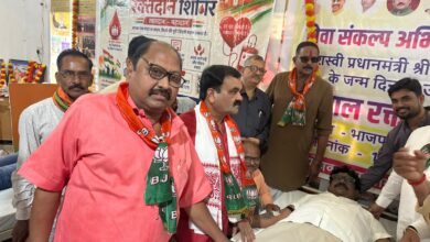 मोदी के जन्मदिवस पर सिवनी में 108 रक्तदाताओं ने किया रक्तदान