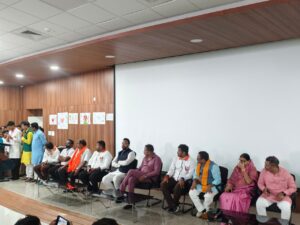 सेवा संकल्प यात्रा ने सिवनी में दिया सेवा, संवाद और पर्यावरण संरक्षण का संदेश | Dainik Yashonnati सेवा संकल्प यात्रा का सिवनी मेडिकल कॉलेज से छपारा और लखनादौन तक कार्यक्रम