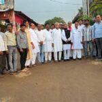 बरघाट में नगर कांग्रेस कार्यालय के शुभारंभ कार्यक्रम में कांग्रेस पदाधिकारी और कार्यकर्ता