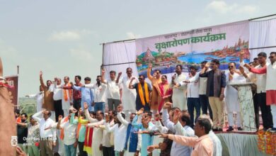 सेवा संकल्प यात्रा का सिवनी प्रवास पूर्ण: लखनादौन में पौधारोपण से लेकर शहीदों को नमन तक, सेवा-संकल्प का संदेश लेकर मंडला रवाना हुई यात्रा | Dainik Yashonnati सिवनी से मंडला रवाना होती सेवा संकल्प यात्रा के दौरान मीना बिसेन