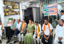मंडल के प्रत्येक बूथ पर सुव्यवस्थित होगा सेवा संकल्प अभियान: लीला बजोलिया | Dainik Yashonnati भाजपा गुलाबरा मंडल की बैठक में सेवा संकल्प अभियान की तैयारी