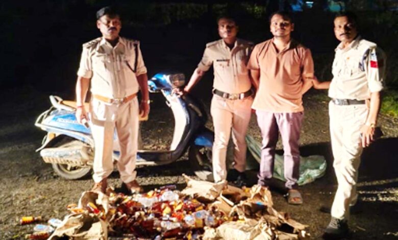 छिंदवाड़ा में आबकारी विभाग द्वारा जब्त अवैध देशी शराब