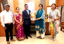 कलेक्टर ने पर्वतारोही जतिन बंदेवार को सम्मानित किया