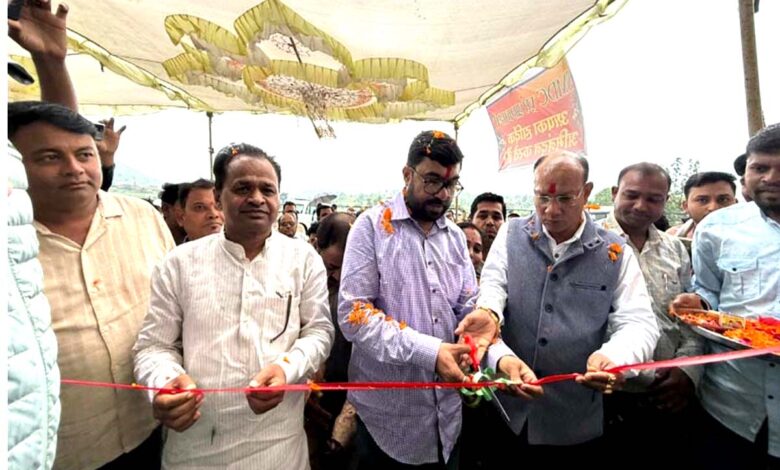 झिरना में हायर सेकेंडरी विद्यालय के लोकार्पण कार्यक्रम में सांसद बंटी विवेक साहू