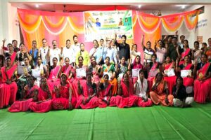 छपारा में नमो युवा शक्ति कार्यक्रम में शामिल स्व-सहायता समूह की दीदियां