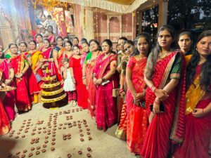 सिवनी में आशीर्वाद का दीया कार्यक्रम में जगमगाते दीप