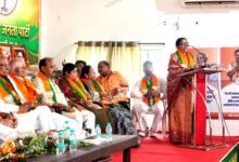सेवा संकल्प अभियान को लेकर भाजपा की जिला कार्यशाला, सुमेर सिंह सोलंकी बोले—सेवा संगठन के कार्यकर्ता का संस्कार | Dainik Yashonnati सिवनी में भाजपा की जिला कार्यशाला को संबोधित करते प्रदेश महामंत्री सुमेर सिंह सोलंकी