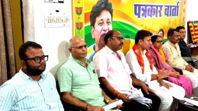 ‘सेवा संकल्प’ केवल कार्यक्रम नहीं, 25 वर्षों की जनसेवा को जनता तक पहुंचाने का अभियान : गौरव पारधी | Dainik Yashonnati सिवनी में सेवा संकल्प अभियान की पत्रकार वार्ता को संबोधित करते भाजपा प्रदेश प्रवक्ता गौरव पारधी