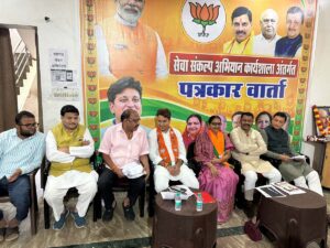 सिवनी में सेवा संकल्प अभियान की पत्रकार वार्ता को संबोधित करते भाजपा प्रदेश प्रवक्ता गौरव पारधी