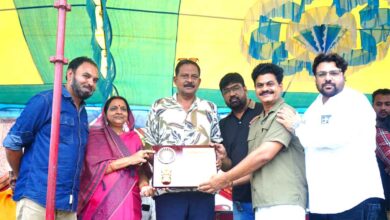 सिवनी में SPL इंडिपेंडेंस कप फुटबॉल प्रतियोगिता के समापन समारोह में विधायक दिनेश राय मुनमुन
