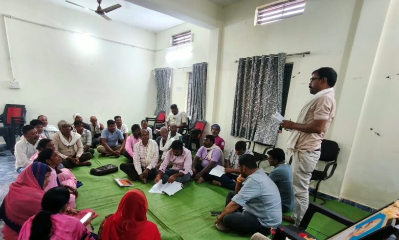 सिवनी में बाल विवाह मुक्त भारत के संकल्प के दौरान आयोजित ग्रामसभा