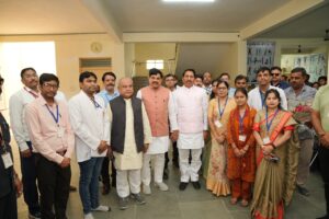 मुरैना में विकास कार्यों की समीक्षा और औद्योगिक निवेश पर चर्चा करते मुख्यमंत्री डॉ. मोहन यादव
