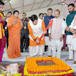 मुख्यमंत्री डॉ. मोहन यादव मंडला में तेंदूपत्ता संग्राहकों को बोनस वितरण कार्यक्रम में संबोधित करते हुए