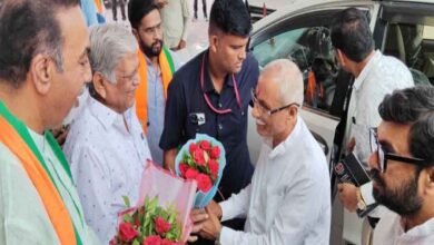 छिंदवाड़ा में भाजपा के स्वागत समारोह के दौरान नवनियुक्त राज्यपाल डॉ. ढालसिंह बिसेन