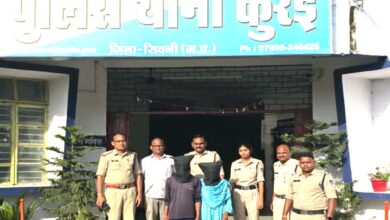 अंधी हत्या का सनसनीखेज खुलासा: मां और मामा पर युवती की हत्या का आरोप, शव मक्के के खेत में फेंककर हादसा दिखाने की कोशिश | Dainik Yashonnati कुरई में युवती हत्या मामले में गिरफ्तार आरोपी और पुलिस कार्रवाई