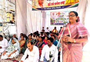 गांधी जयंती पर संदेश देतीं भाजपा जिला अध्यक्ष मीना बिसेन