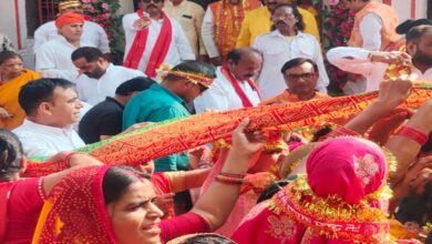 सिवनी में माता राजराजेश्वरी को एक किलोमीटर लंबी चुनरी अर्पित करने निकली भव्य चुनरी यात्रा