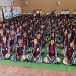 सिवनी में कलेक्टर नेहा मीना ने एल्बेंडाजोल की गोली खाकर राष्ट्रीय कृमि मुक्ति दिवस का शुभारंभ किया