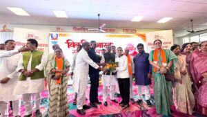 सिवनी में सेवा ज्योति संकल्प यात्रा की विकसित भारत संकल्प सभा में उपस्थित जनप्रतिनिधि
