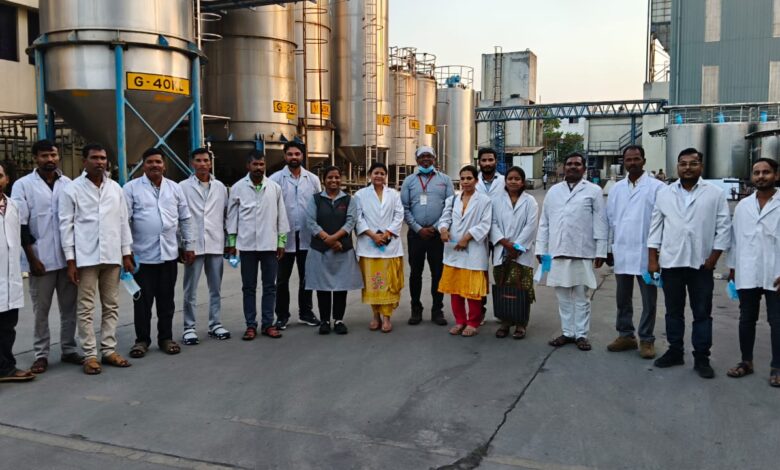 सिवनी में डेंगू और चिकुनगुनिया नियंत्रण प्रशिक्षण में स्वास्थ्यकर्मी